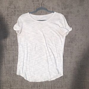 White pattern lululemon tshirt